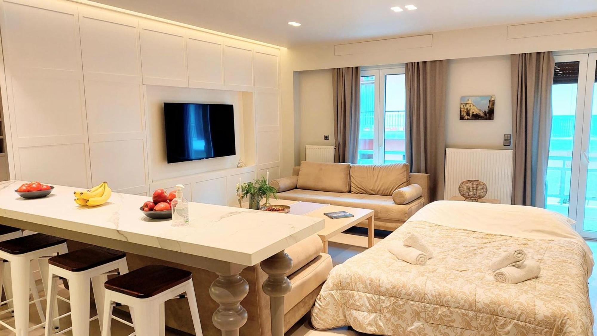 Luxurious Apartment In Acropolis Aten Exteriör bild